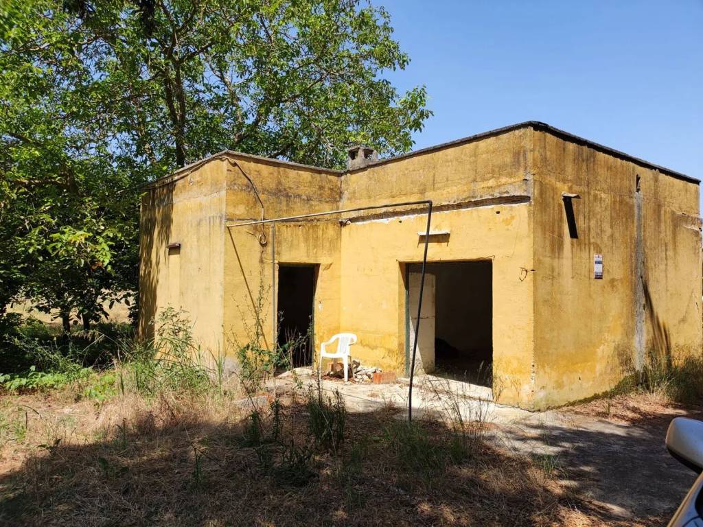 Rustico / casale a Cutrofiano in Contrada Colamaria S.N.C. - Foto 2