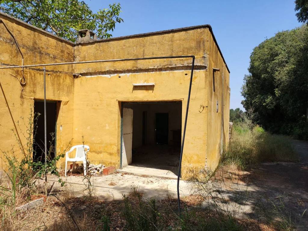 Rustico / casale a Cutrofiano in Contrada Colamaria S.N.C. - Foto 4