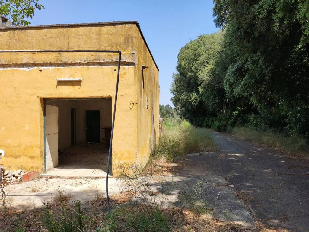 Rustico / casale a Cutrofiano in Contrada Colamaria S.N.C. - Foto 5