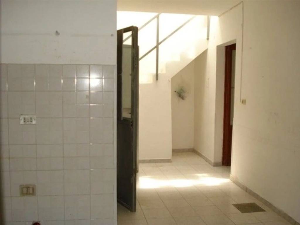 Appartamento a Cutrofiano in Via Marsala S.N.C. - Foto 5