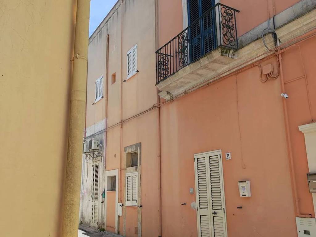 Villa a Cutrofiano in Via Giacosa - Foto 3