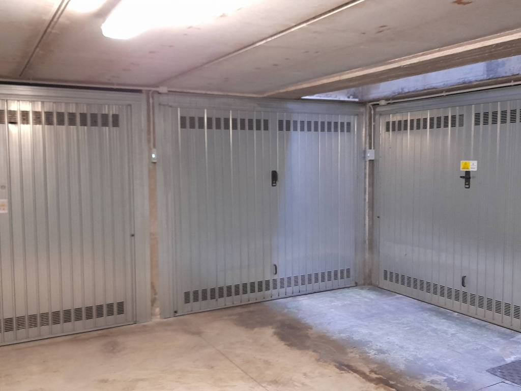 Box / garage a Seregno in Via Adua - Foto 2