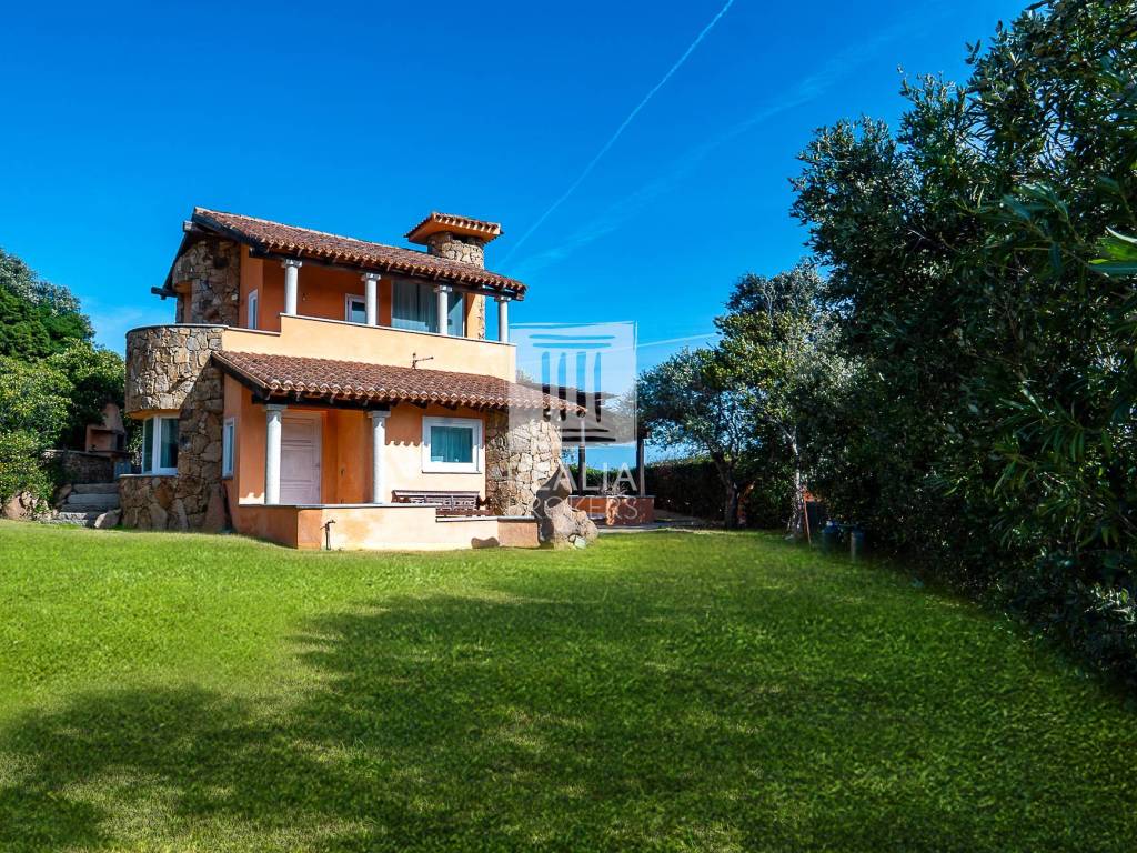 Villa a Arzachena in Via Monti di Lu Casciu - Foto 5