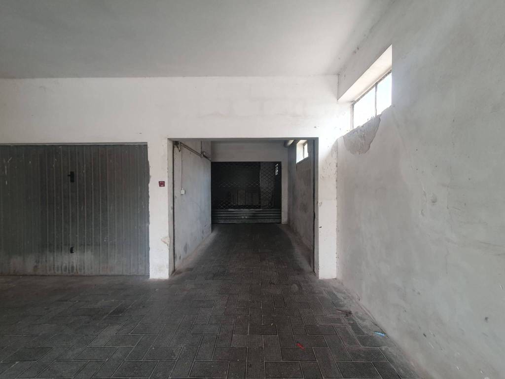 Box / garage a Brindisi in Via Giovanni Bettolo - Foto 2