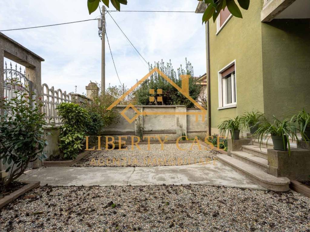 Villa a Caresana in Via 1 Maggio, 6 - Foto 4