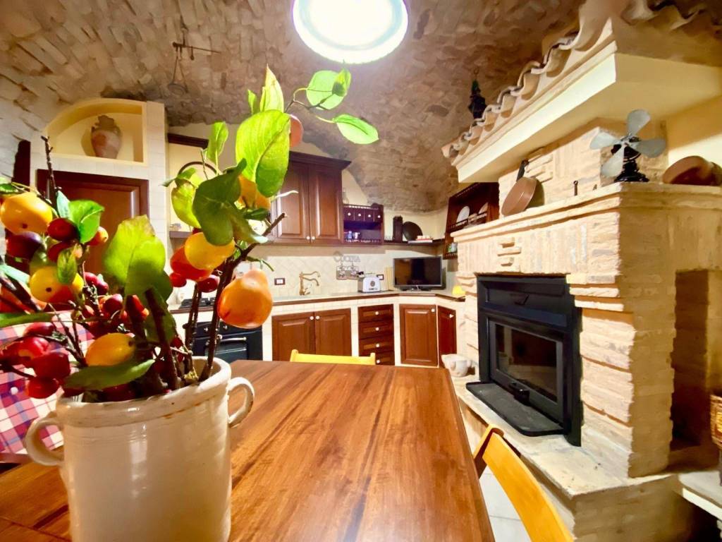 Casa indipendente a Roseto valfortore in VIA QUATTRO NOVEMBRE - Foto 3