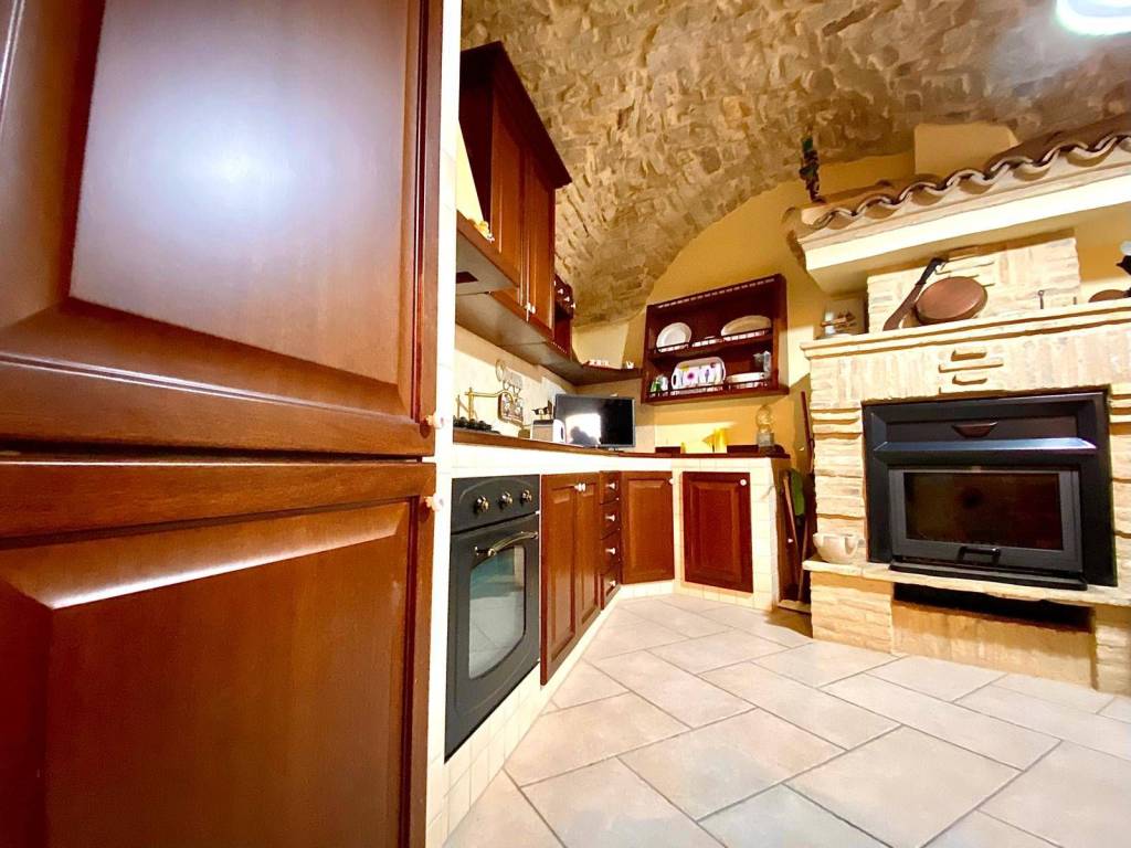 Casa indipendente a Roseto valfortore in VIA QUATTRO NOVEMBRE - Foto 4