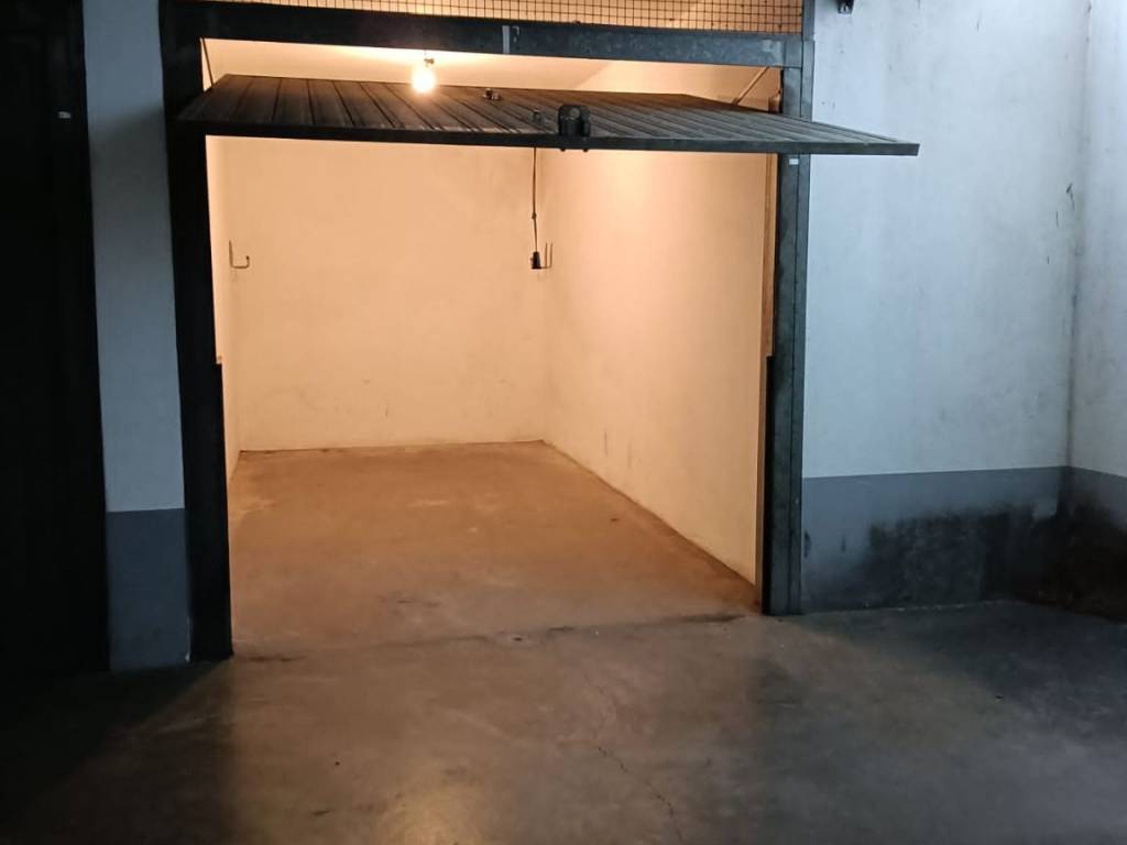 Box / garage a Grugliasco in Via Severino Doppi, 8 - Foto 2
