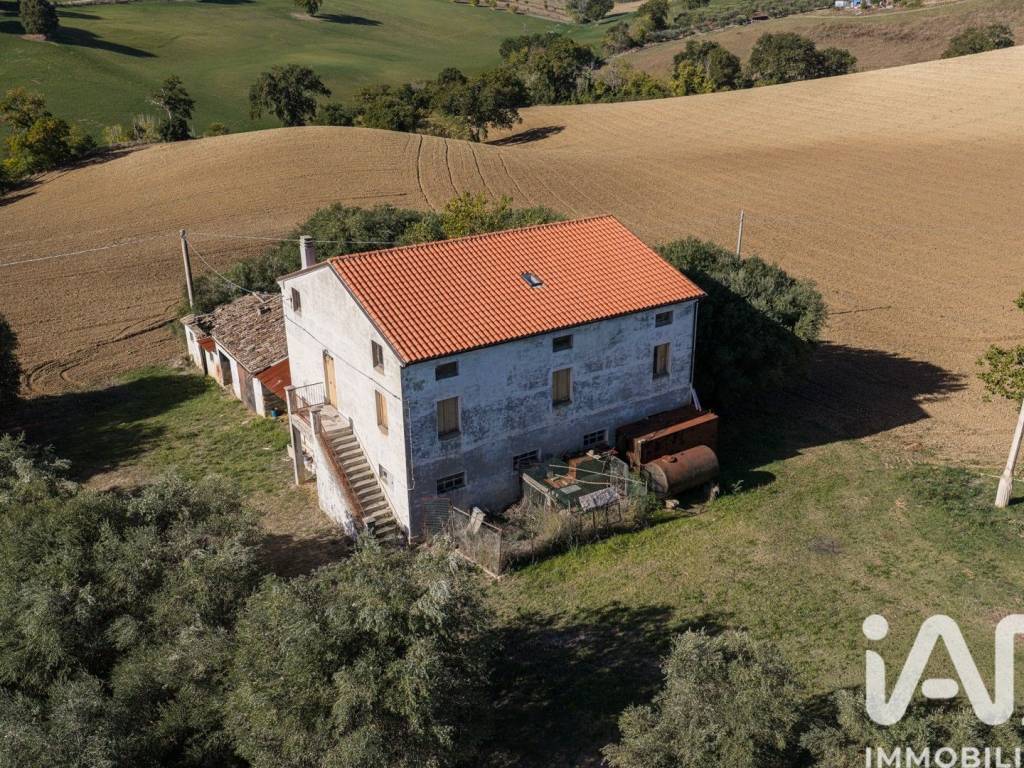 Rustico / casale a Corridonia in Via Fiastra - Foto 2