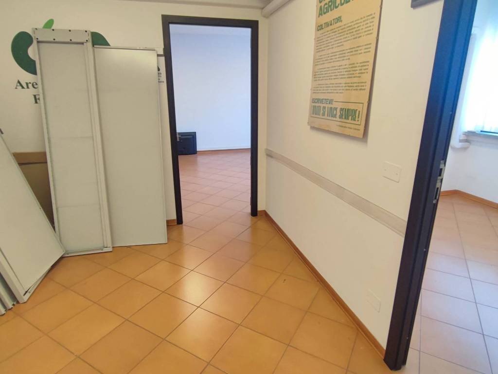 Appartamento a Prato in Viale Vittorio Veneto - Foto 5