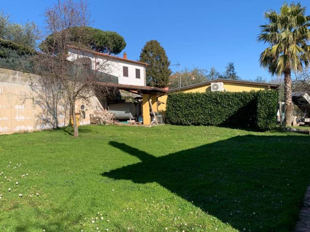 Villa a Lariano in Via Enrico Fermi - Foto 4