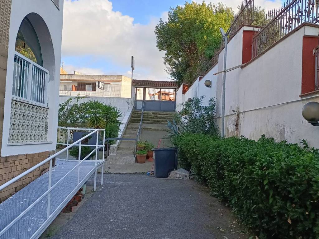 Villa a Giugliano in campania in Via Lago Patria, 283 - Foto 2