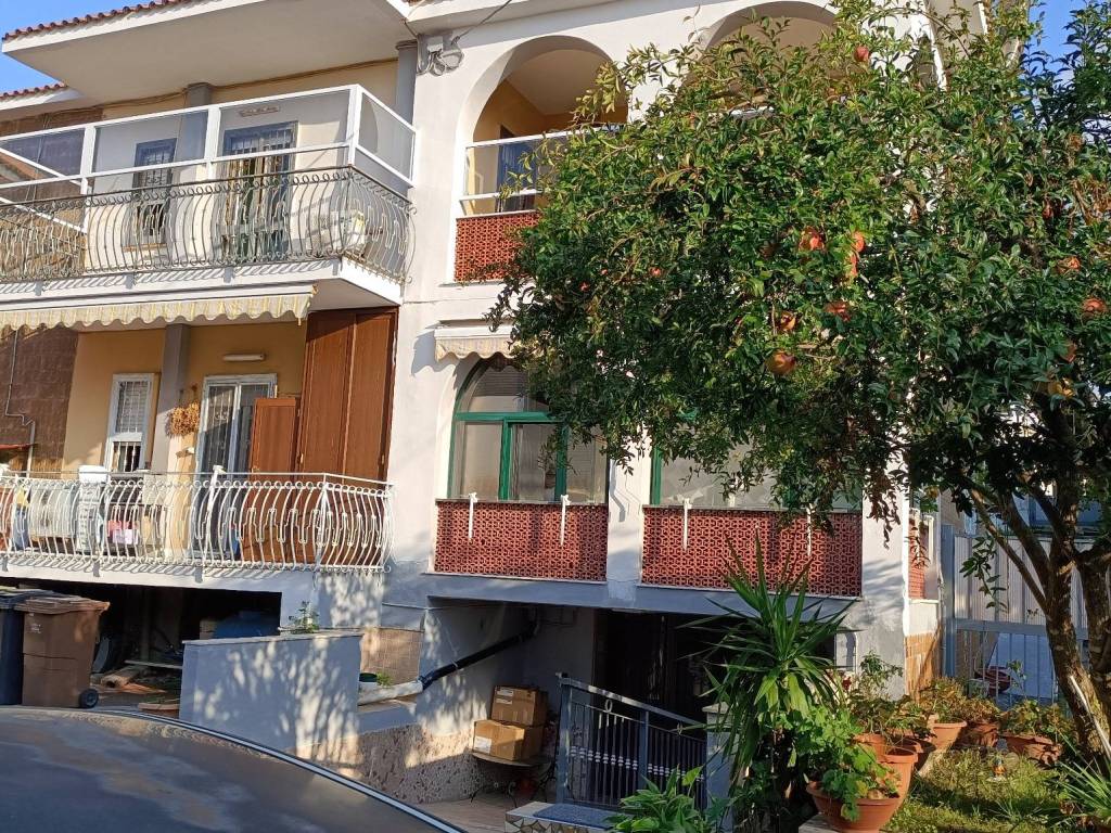 Villa a Giugliano in campania in Via Lago Patria, 283 - Foto 3