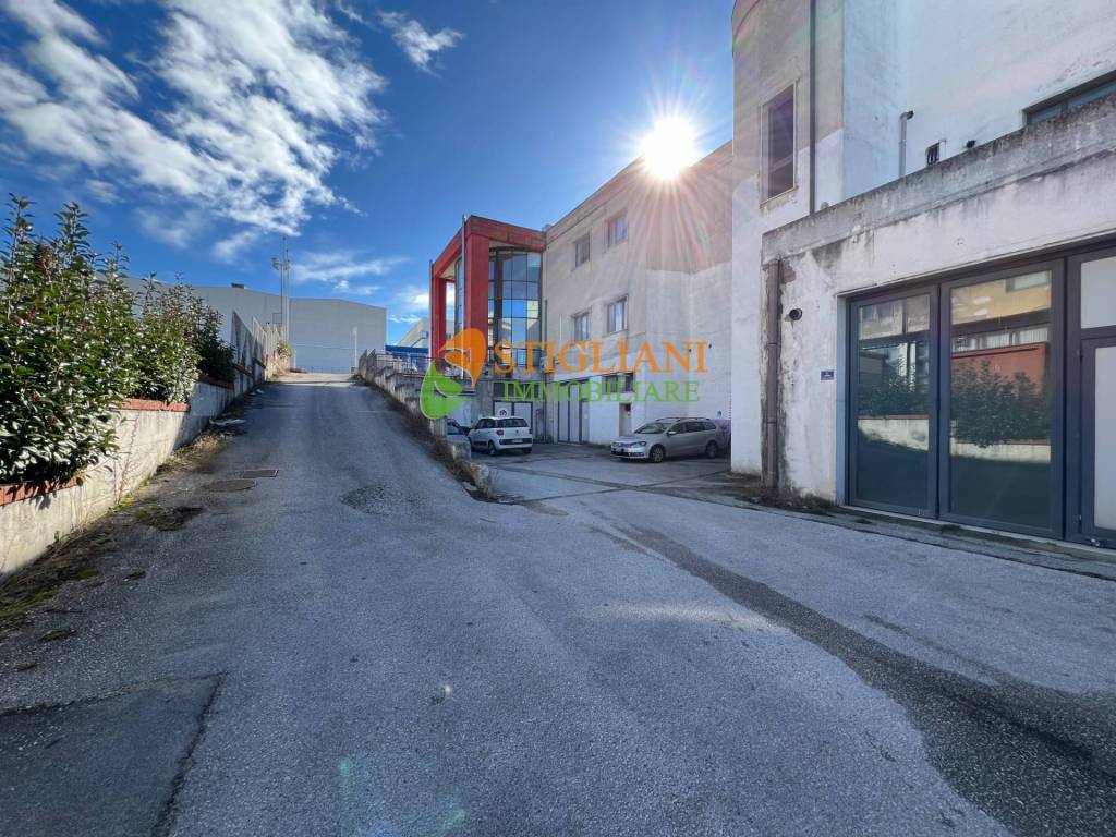 Immobile a Campobasso in zona industriale - Foto 3