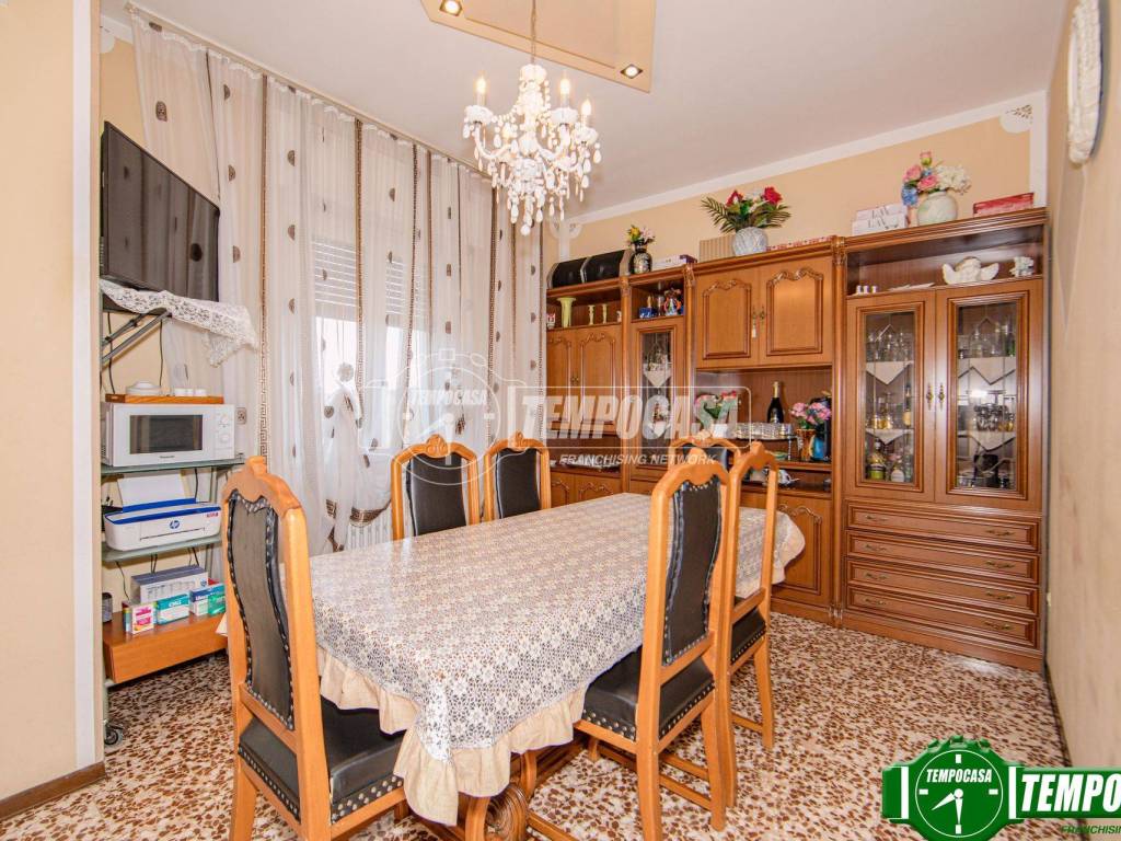 Appartamento a Voghera in Via Giuseppe di Vittorio - Foto 3