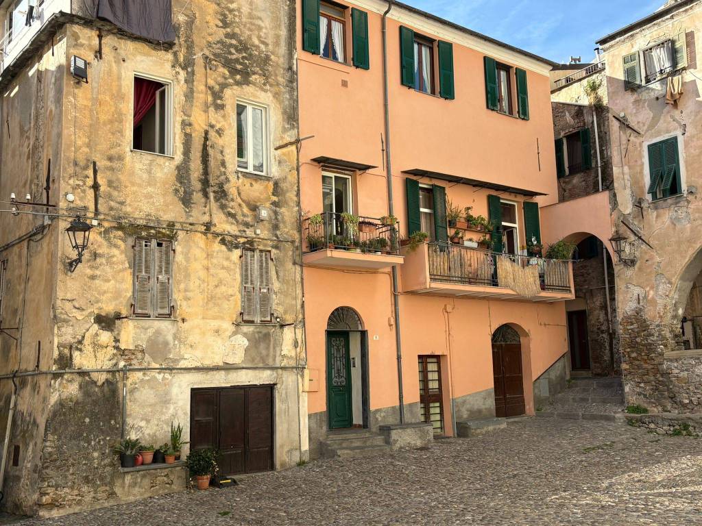 Appartamento a Taggia in Piazza della Santissima Trinità - Foto 4