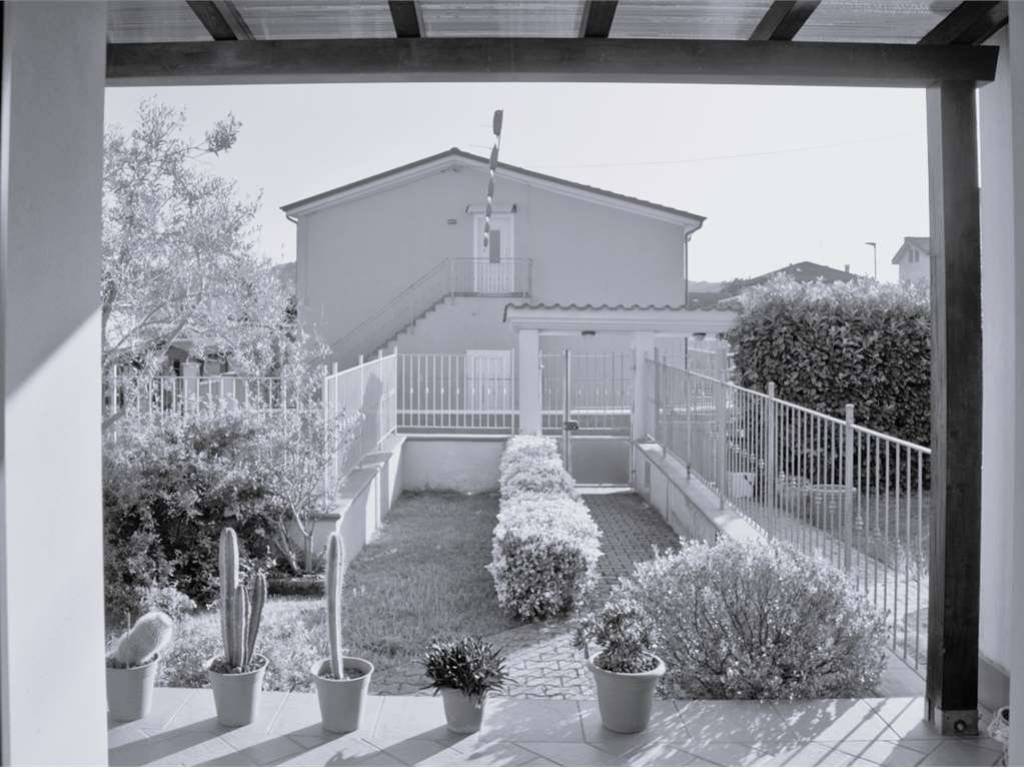 Casa indipendente a Sarzana in via falcinello - Foto 2