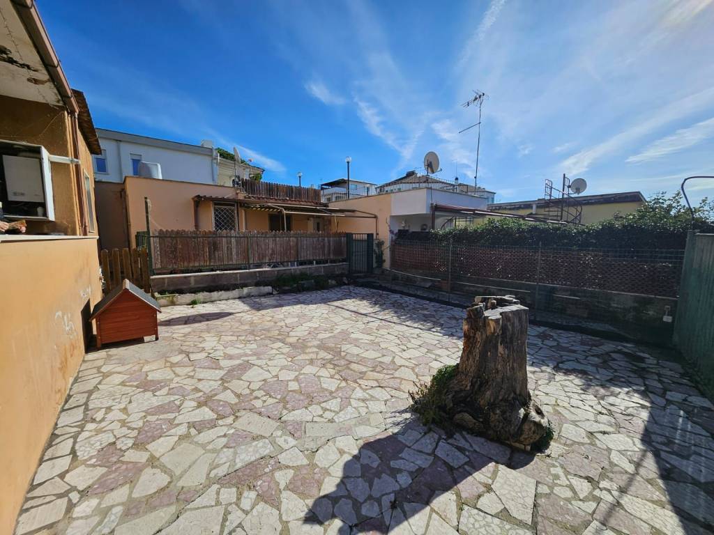 Casa indipendente a Santa marinella in Via Cevedale - Foto 4
