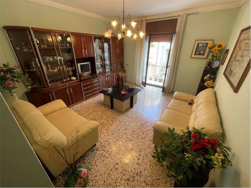 Appartamento a Brindisi in VIA SETTIMIO SEVERO, 73 - Foto 3