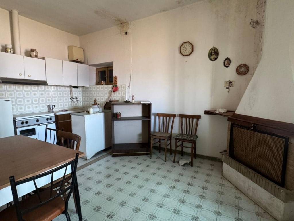 Casa indipendente a Avezzano in Via Domenico Capoccetti - Foto 2