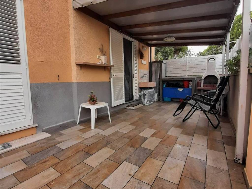 Appartamento a Cecina in piazza S. Andrea, 10 - Foto 2