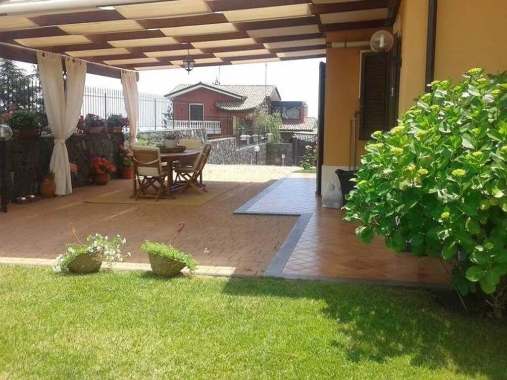 Villa a Pedara in Via Aurora - Foto 2