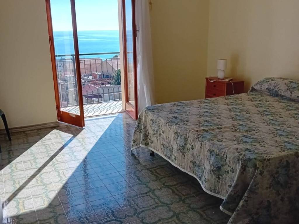 Appartamento a Brancaleone in Via Sperlonga - Foto 3