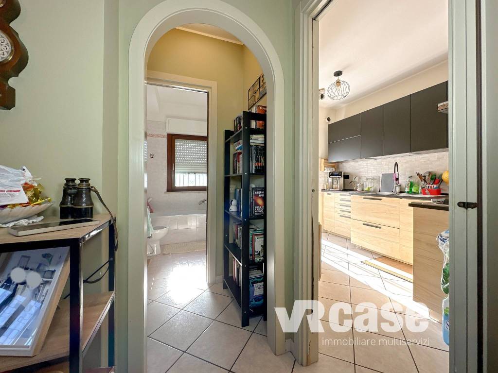 Appartamento a Monte compatri in Via Lago di Bolsena, 91 - Foto 3
