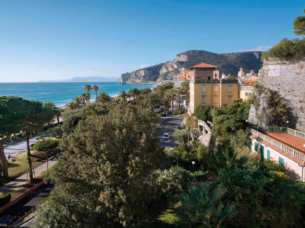 Appartamento a Finale ligure in Via Genova, 16 - Foto 3