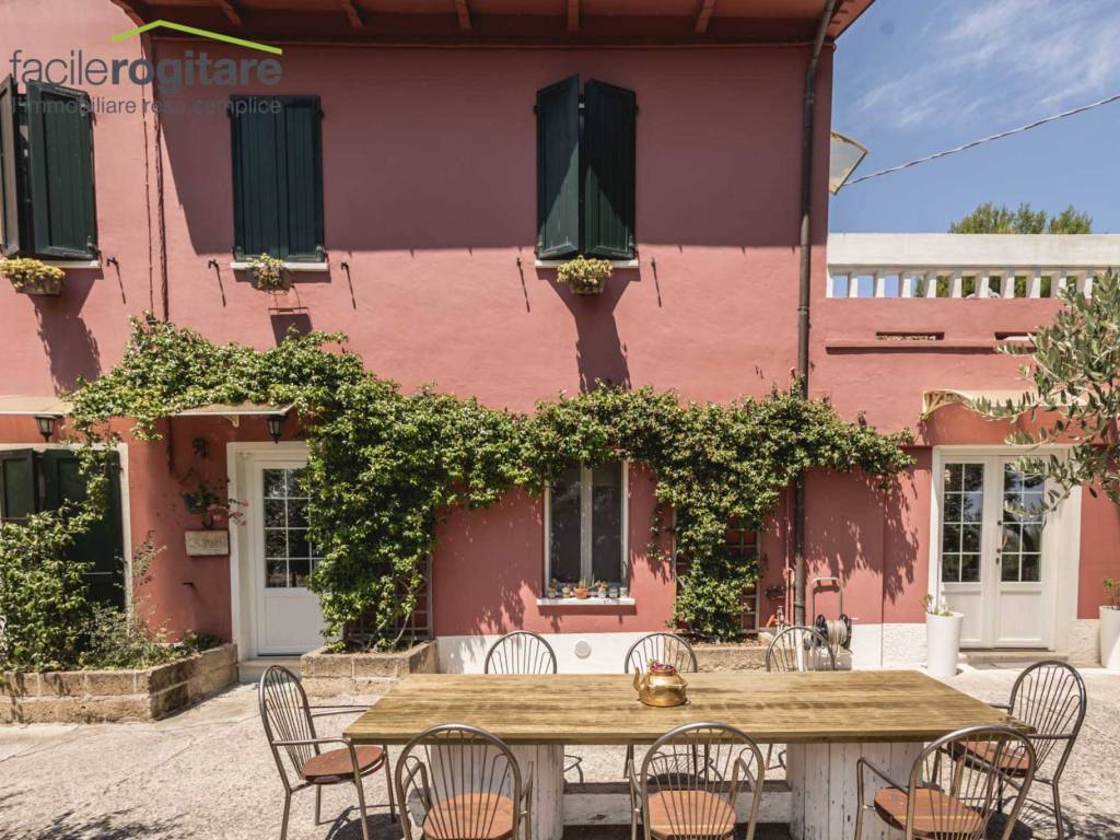 Villa a Pesaro in Strada Panoramica Adriatica, 345 - Foto 4