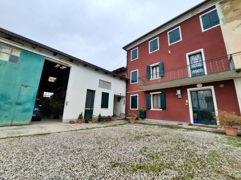 Casa indipendente a Trebaseleghe in Via Caovilla - Foto 2