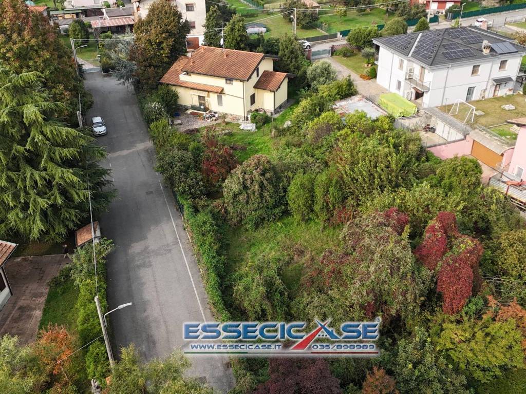 Villa a Cologno al serio in Via Ludovico Ariosto, 94 - Foto 2