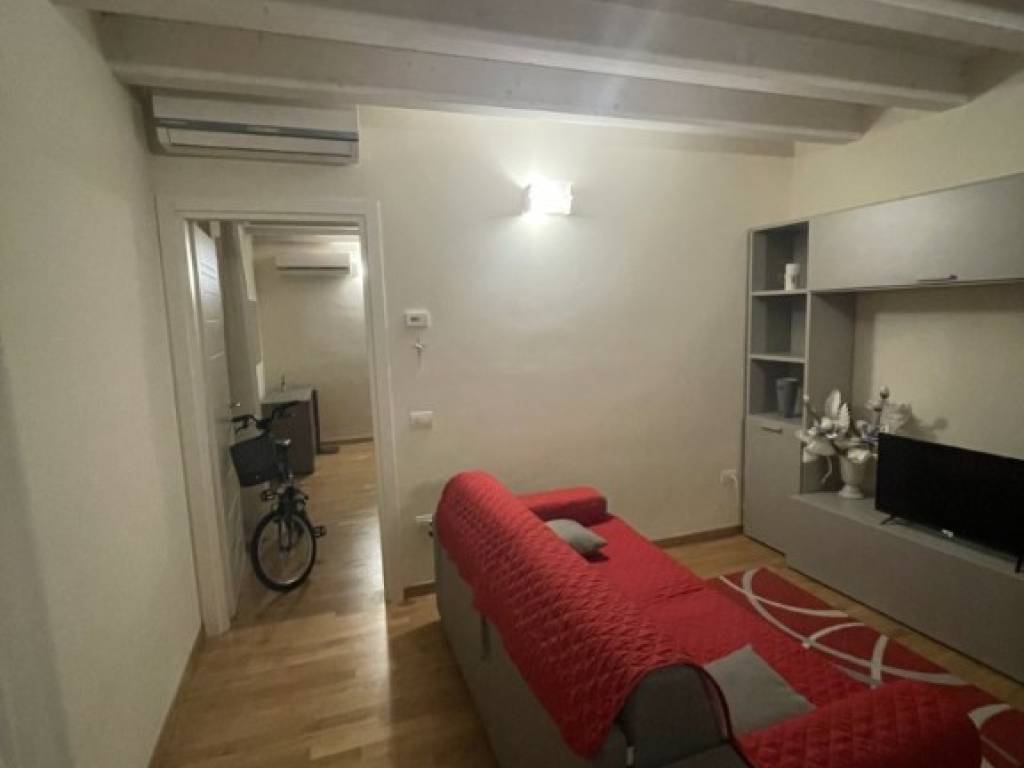 Appartamento a Carpi in Piazza dei Martiri, 42 - Foto 2