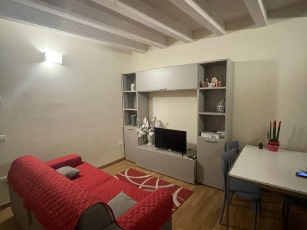 Appartamento a Carpi in Piazza dei Martiri, 42 - Foto 3