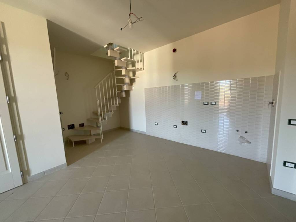 Appartamento a Livorno in Via del Littorale, 334 - Foto 4