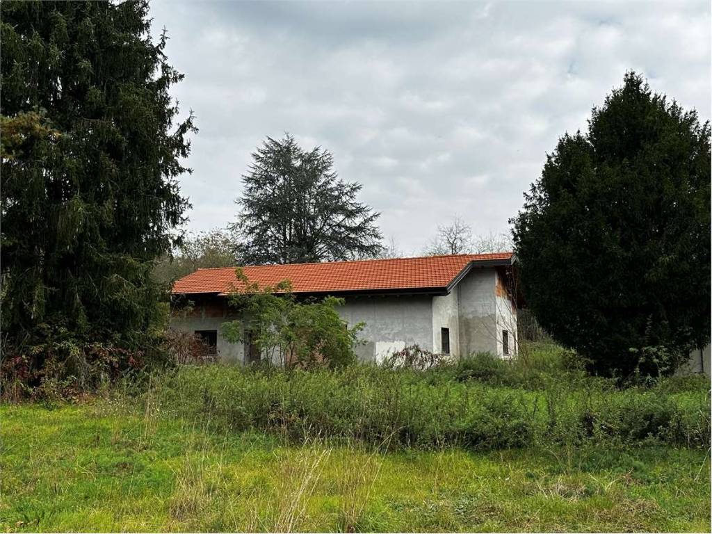 Villa a Oleggio - Foto 2