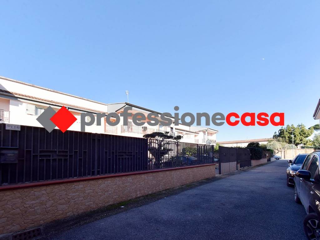 Villetta a schiera a Marcianise in Via De Sanctis, 114 - Foto 2