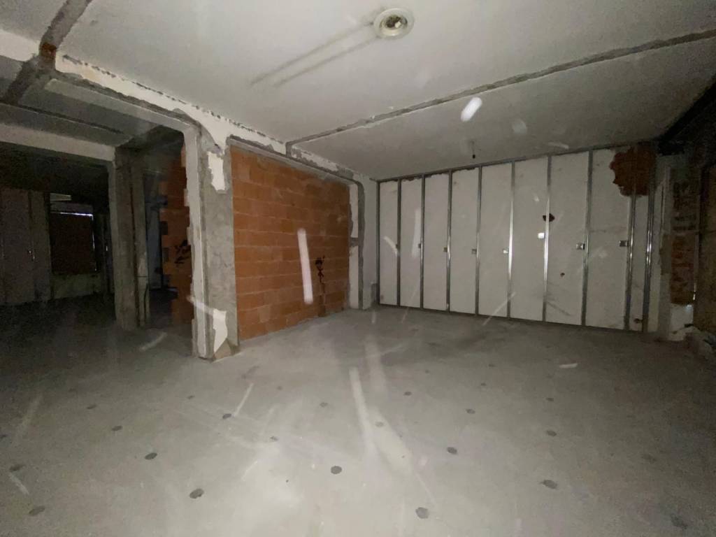 Appartamento a Brescia in Via Fratelli Porcellaga - Foto 4