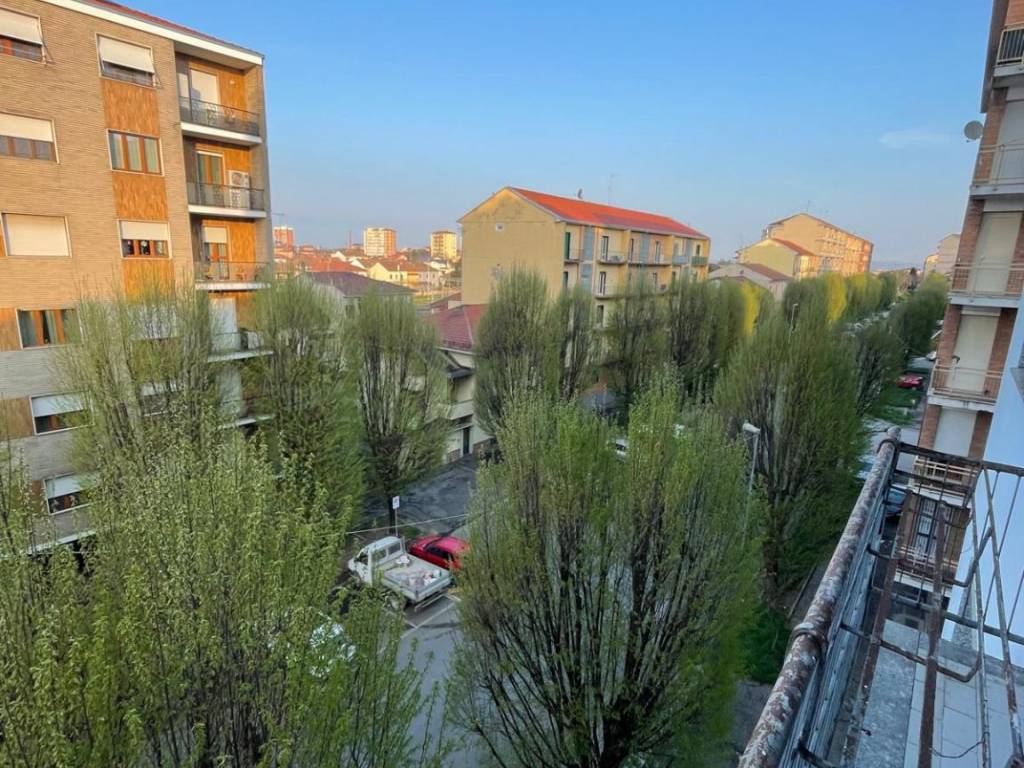 Appartamento a Alessandria in Viale Medaglie d'Oro, 34 - Foto 3