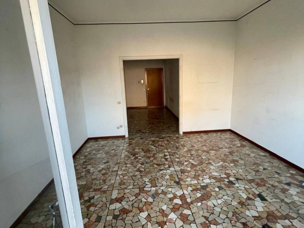 Appartamento a Alessandria in Viale Medaglie d'Oro, 34 - Foto 4