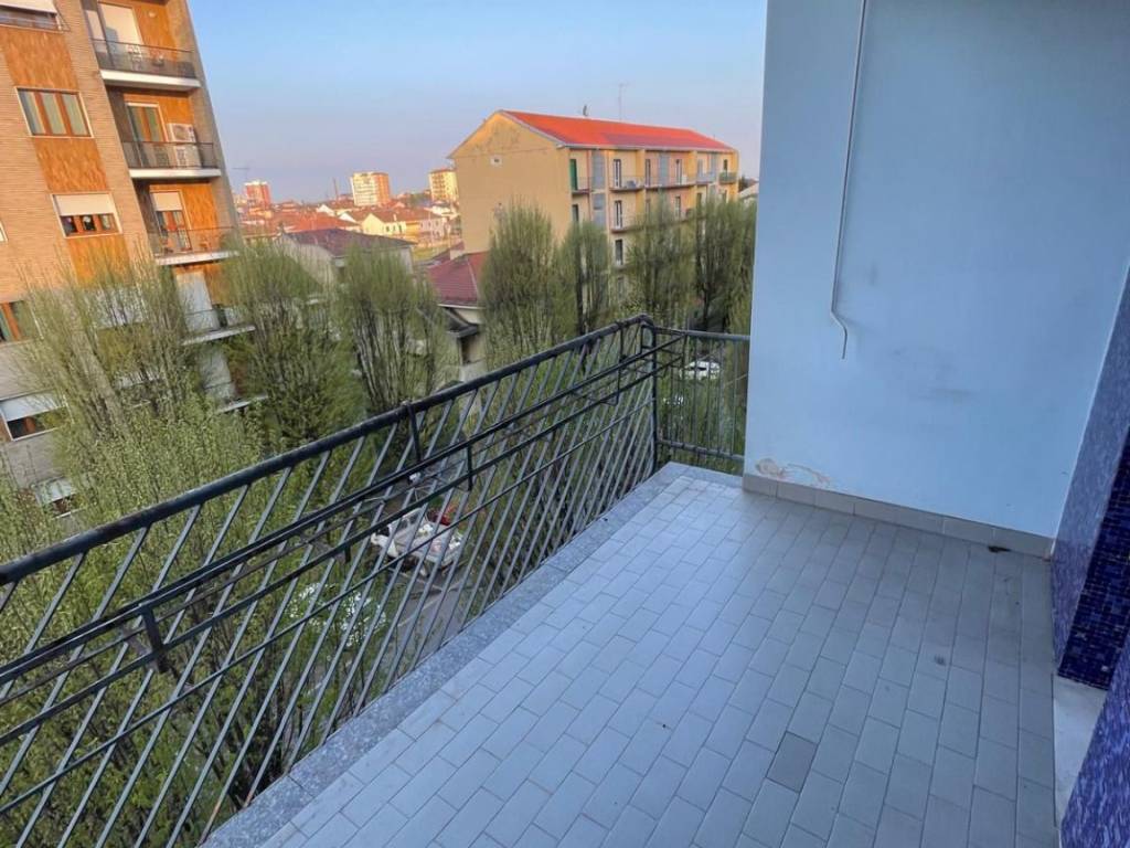 Appartamento a Alessandria in Viale Medaglie d'Oro, 34 - Foto 5