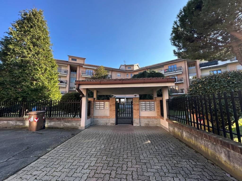 Appartamento a Piossasco in Via Pietro Micca - Foto 4