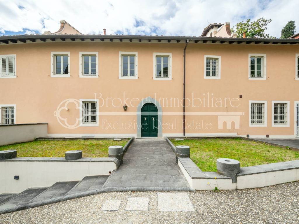 Villa a Pescia in Via del Monte Est - Foto 2