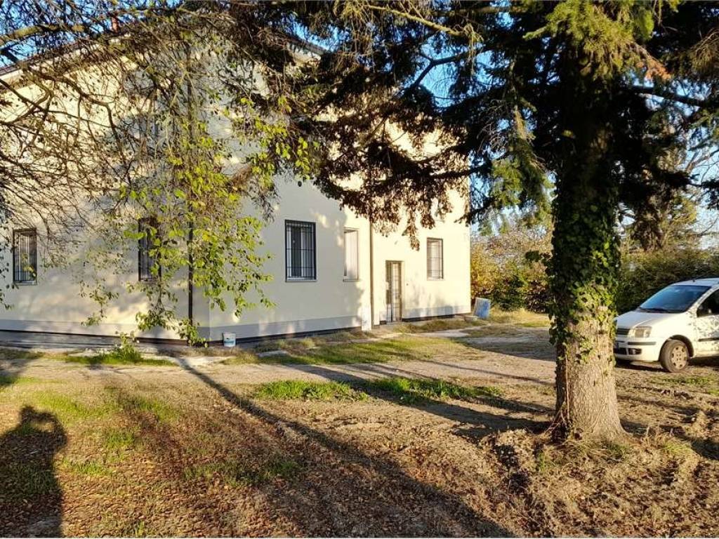 Villa a Crevalcore in VIA SVERGINESCA - Foto 3