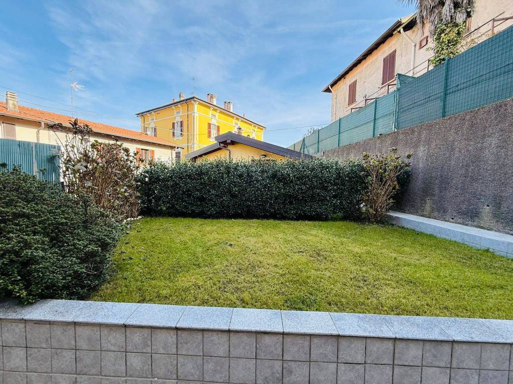 Appartamento a Villa guardia in Via Milano - Foto 2