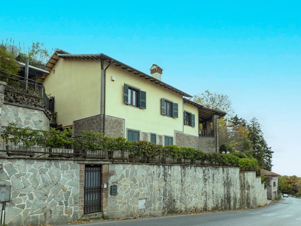 Villa a Rocca di papa in Via Alberobello - Foto 3