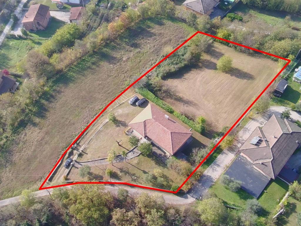 Villa a Castiglione delle stiviere in Via Donatello - Foto 3