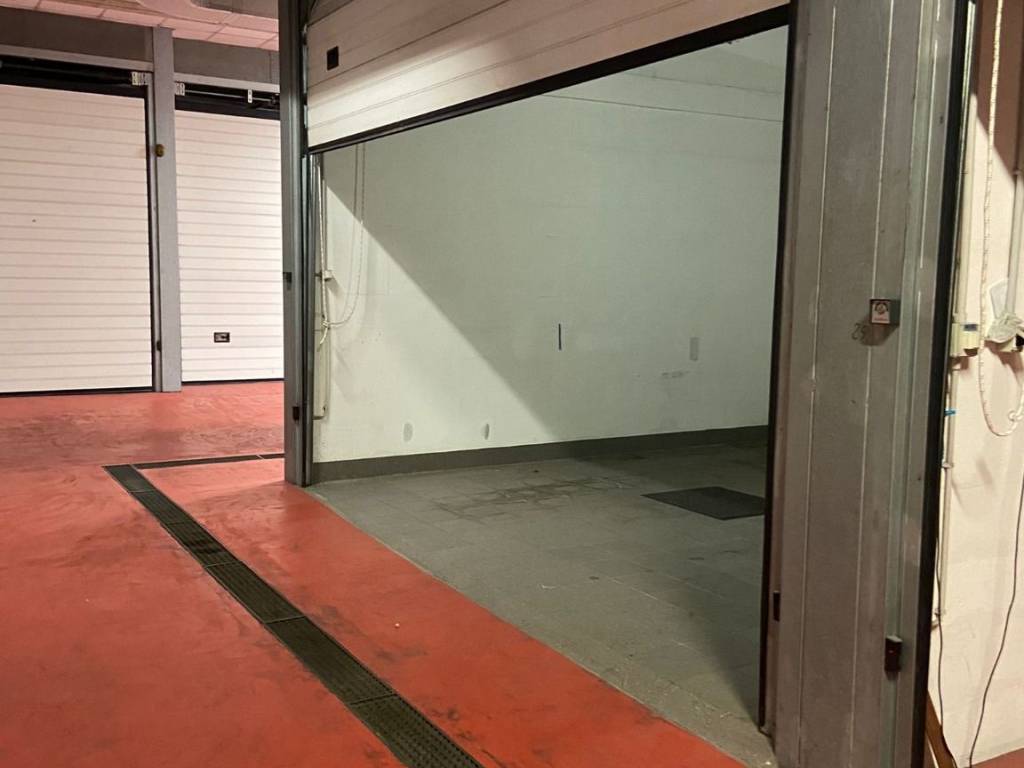 Box / garage a Modena in Viale Alessandro Tassoni, 8 - Foto 3