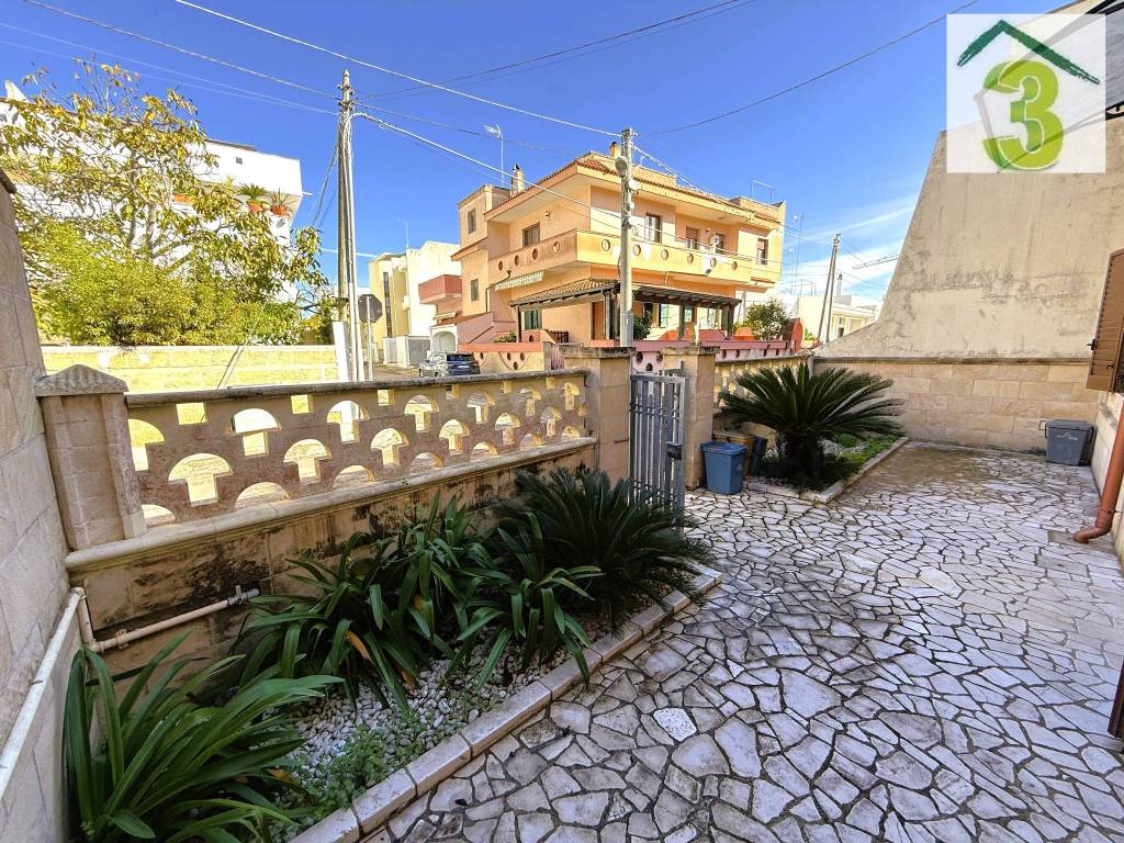 Casa indipendente a Tricase in Via Umberto Boccioni - Foto 4