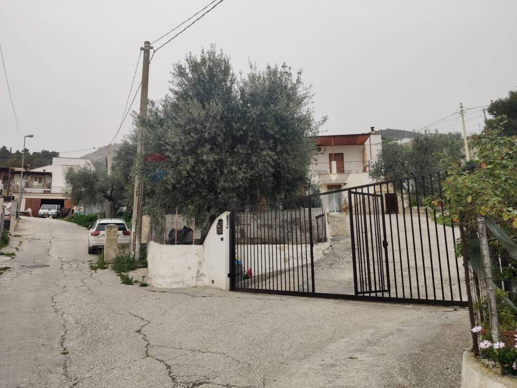 Villa a Monte sant'angelo in Macchia (Monte Sant'Angelo) - Via del Comitato, 19 - Foto 5